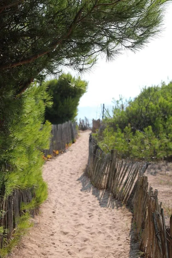 Salines - Eurosurf Hotel Hyères Campingplads