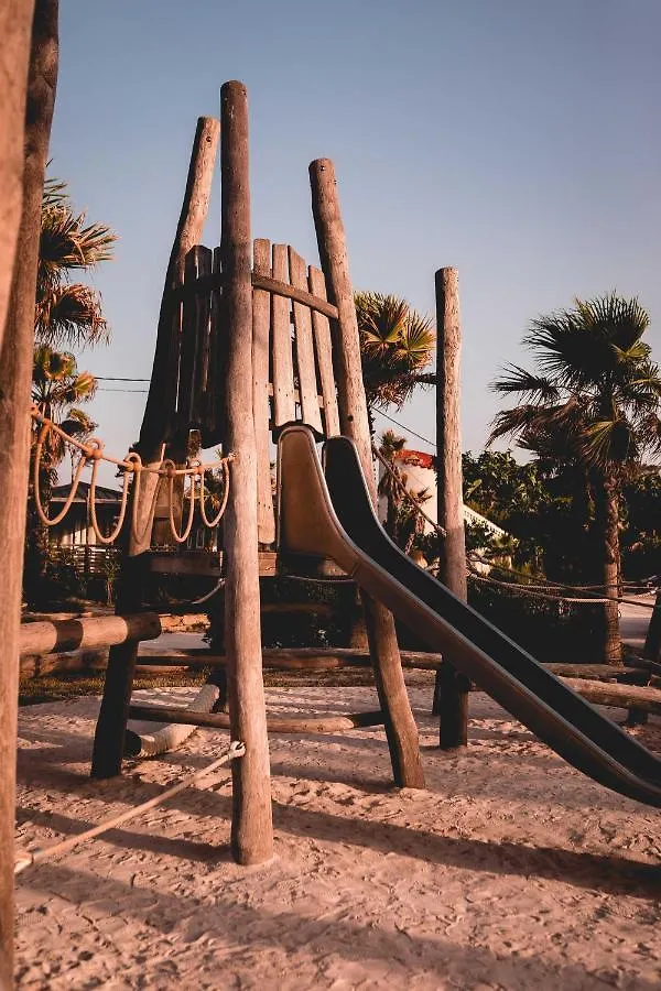 Campingplads Salines - Eurosurf Hotel Hyères