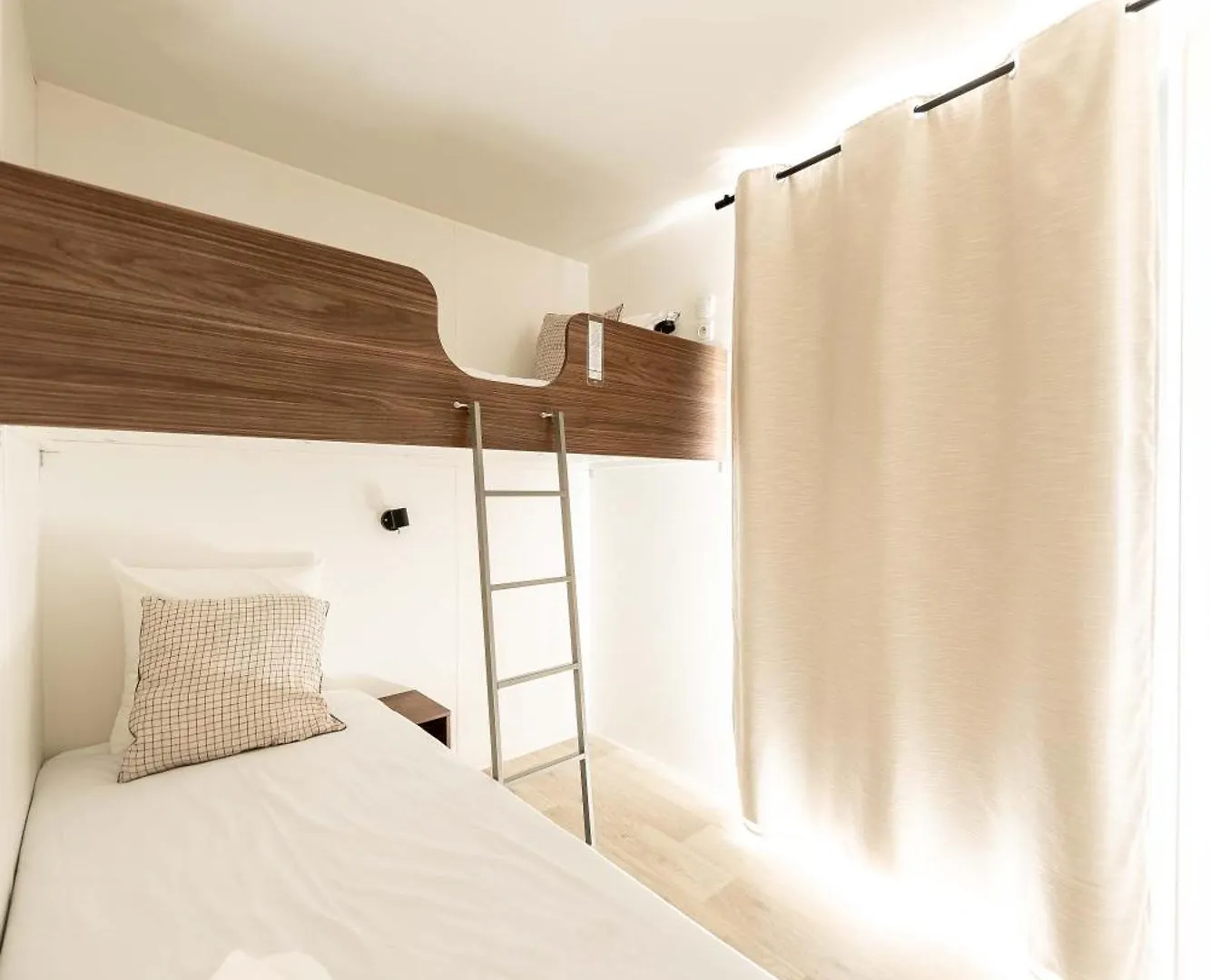 Campingplads Salines - Eurosurf Hotel Hyères